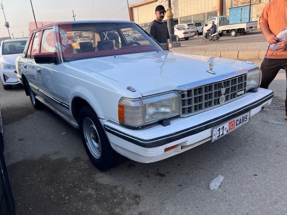 تۆیۆتا کراون